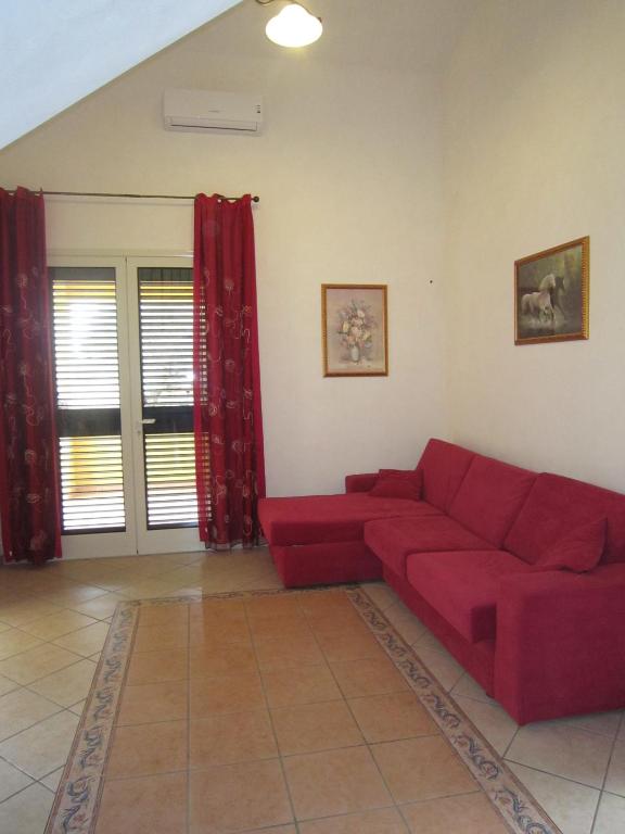 Villa M&R room 2
